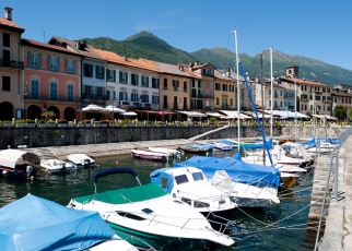 Cannobio: Der alte Hafen direkt vor dem Städtchen - ohne versnobte Yachten.